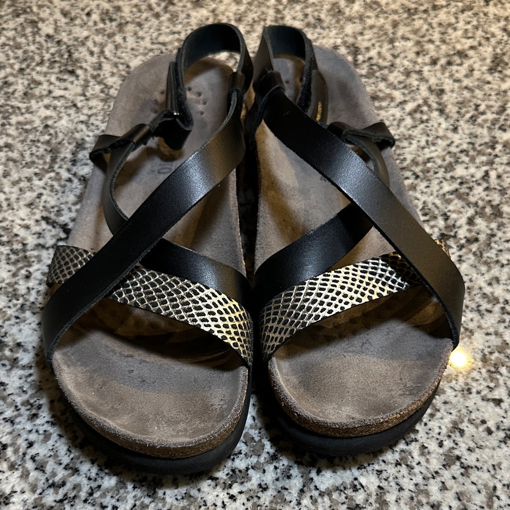 Mephisto Black and Silver Strappy Sandals